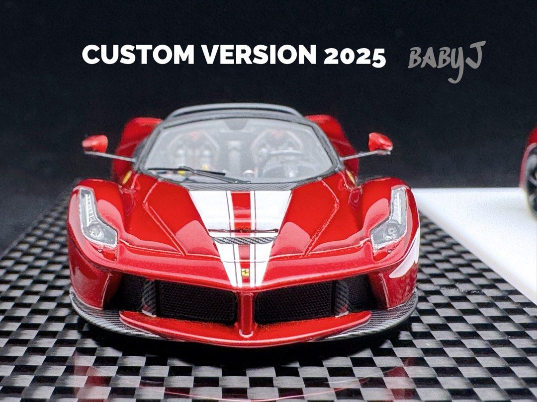 DMH 1:64 LaFerrari Aperta & Hard Top Metallic Red Resin Model