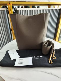 (Kategori: ) berada di . Dikirim oleh kiano_shoes (ID iklan 1361663439, Gambar 1). Deskripsi: .