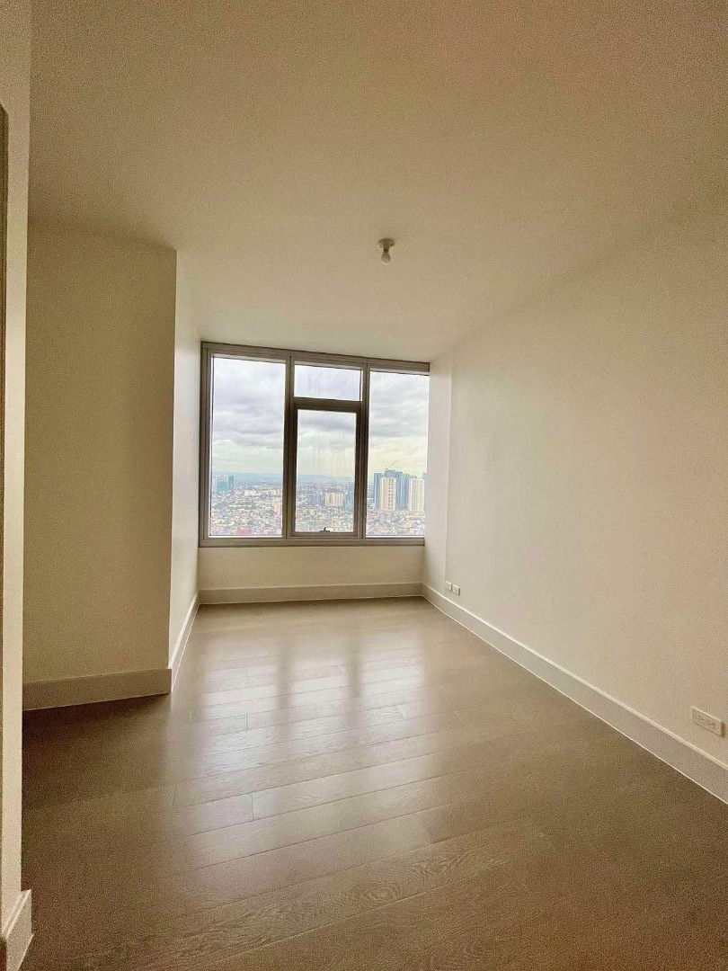 (Category: ) located in . Submitted by mikekingsu.leadrealty (Listing ID 1361680342, Image 1). Description: .