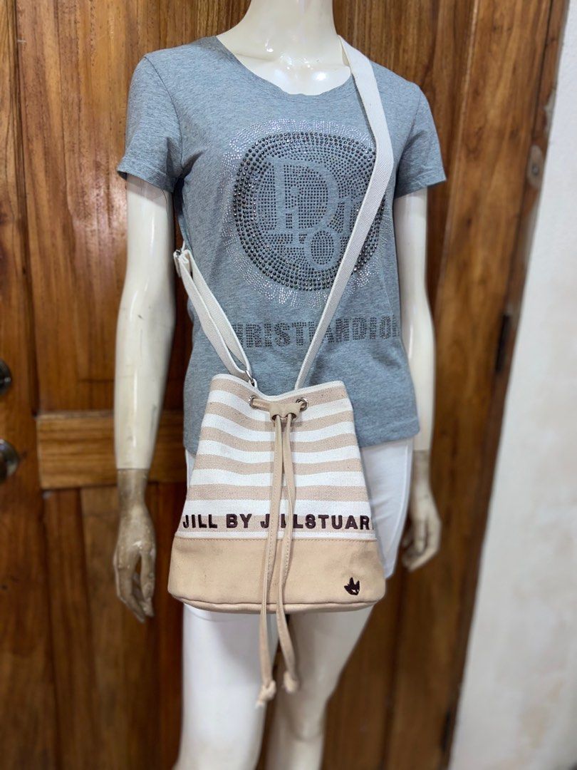 Jill stuart (Category: Luxury Bags & Wallets) located in Mati. Submitted by michjake1009 (Listing ID 1361756037, Image 3). Description: In very good condition .
