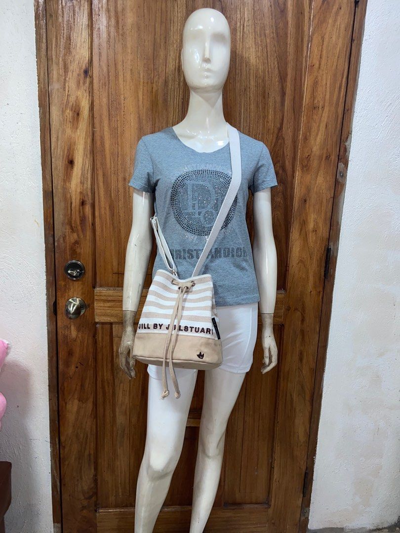 Jill stuart (Category: Luxury Bags & Wallets) located in Mati. Submitted by michjake1009 (Listing ID 1361756037, Image 1). Description: In very good condition .
