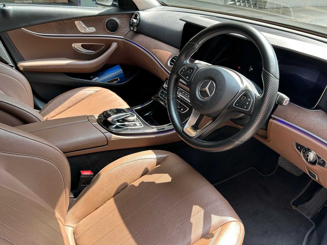 Mercedes-Benz  E200 AVANTGARDE Auto62863130893441112