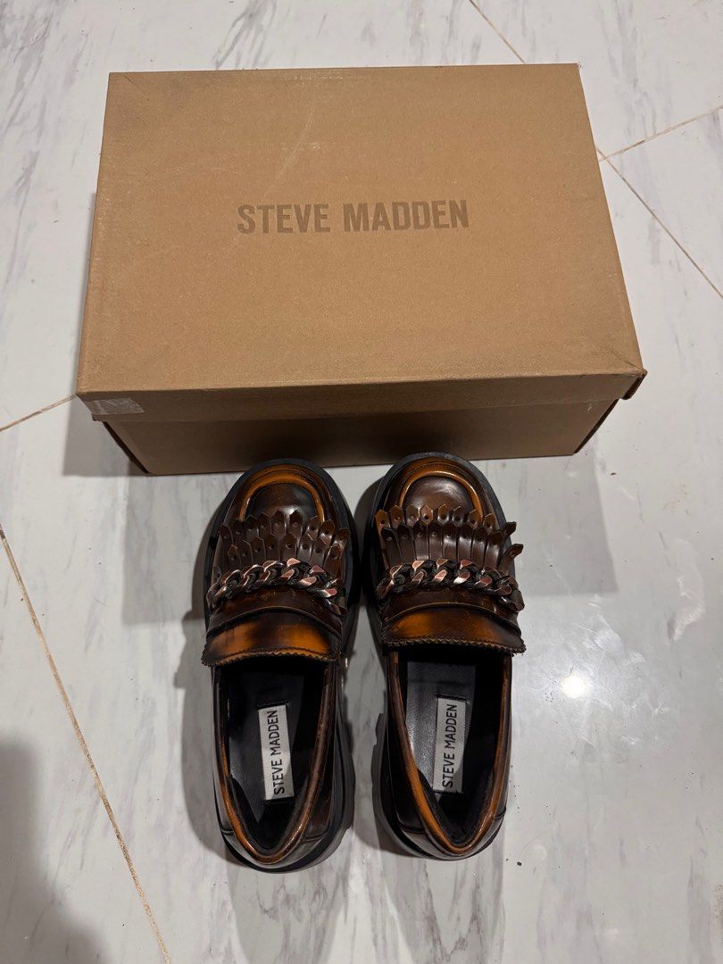 Merits Burnished Steve Madden Loafer (Category: Loafers) located in Cebu City. Submitted by BubbleTees (Listing ID 1361761999, Image 1). Description: Only worn in store when purchased. Very pretty in person! I’ve already added padding on the heel for comfort, but I never got to use this pair. Size: Women’s 6 Original Price: ₱6,250.