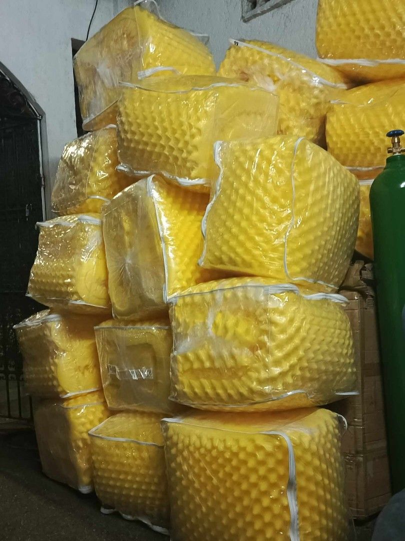 mura na egg mattress (Category: Braces, Support & Protection) located in Manila. Submitted by joy63057743416 (Listing ID 1361646547, Image 1). Description: brandnew affordable onhand negotiable good quality and condition open for pick up and delivery high quality we also sell many medical supplies call me 09971037330 cod,gcash,bank transfer.