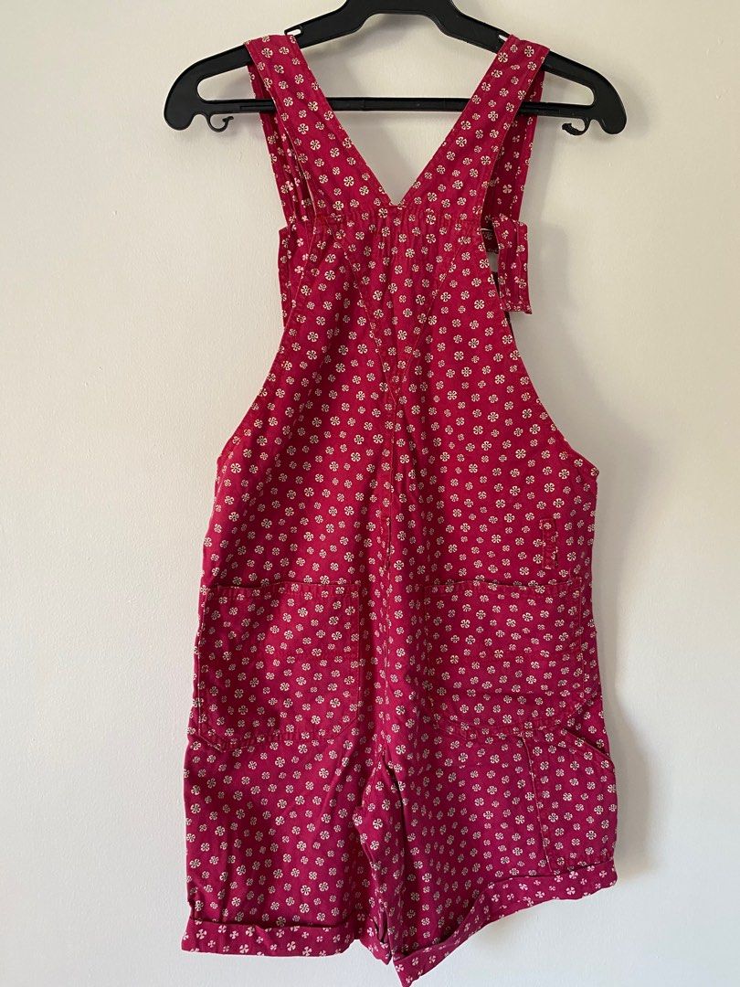 Nautical Shop Shorts Jumper | Medium (Category: Coats, Jackets and Outerwear) located in Bacoor. Submitted by raredeals (Listing ID 1361734936, Image 2). Description: Length: 33 inches Waistline: 16 inches Color rate: 10/10 Condition: 10/10.
