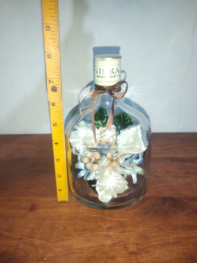 Nikka Whisky Flower Bottle (Category: Other Home Decor) located in Quezon City. Submitted by handpicked_items (Listing ID 1361639196, Image 3). Description: .