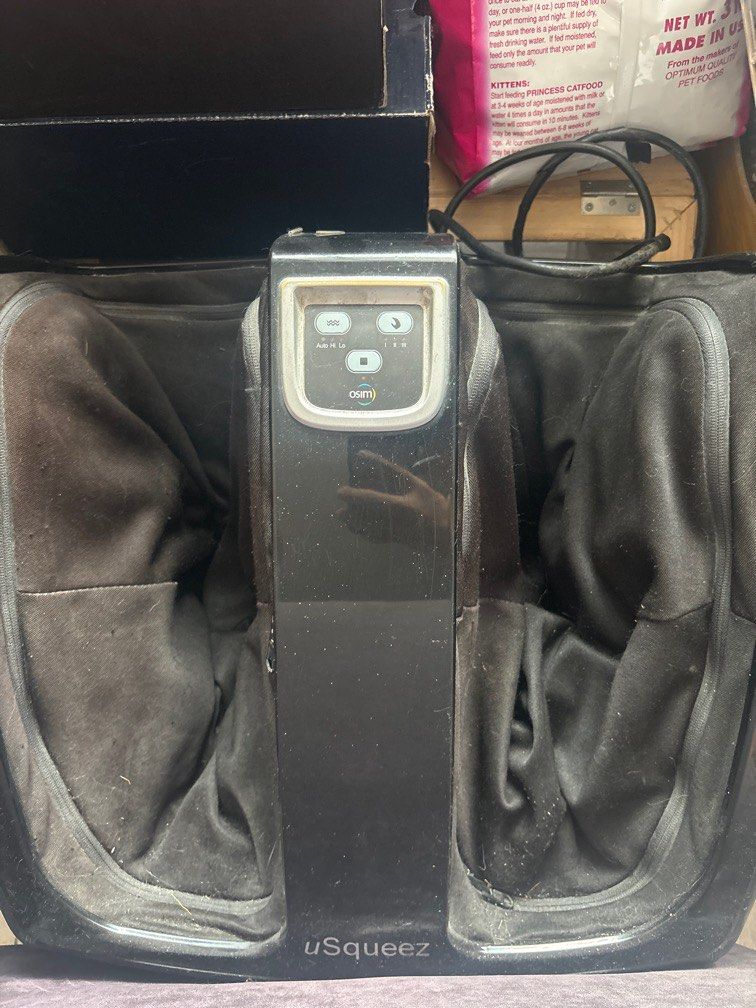 Osim Foot Massager (Category: Massage Devices) located in Marikina City. Submitted by gdat0 (Listing ID 1361688195, Image 1). Description: Osim Usqeeze Working Condition Issue: Vibrating buttons not working.