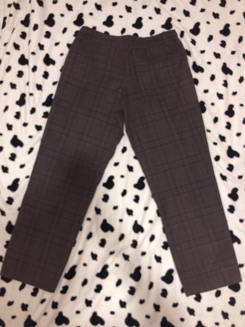 Penshoppe, Checkered Choco Brown Pants (Category: Trousers) located in Taguig. Submitted by vnce. (Listing ID 1361762720, Image 2). Description: Bought at SM Penshoppe store Rfs: Decluttering Details are in the photos. Colors may vary due to lighting. MOP: Maya & BPI +sf Size small but can fit up to 30-32waist.