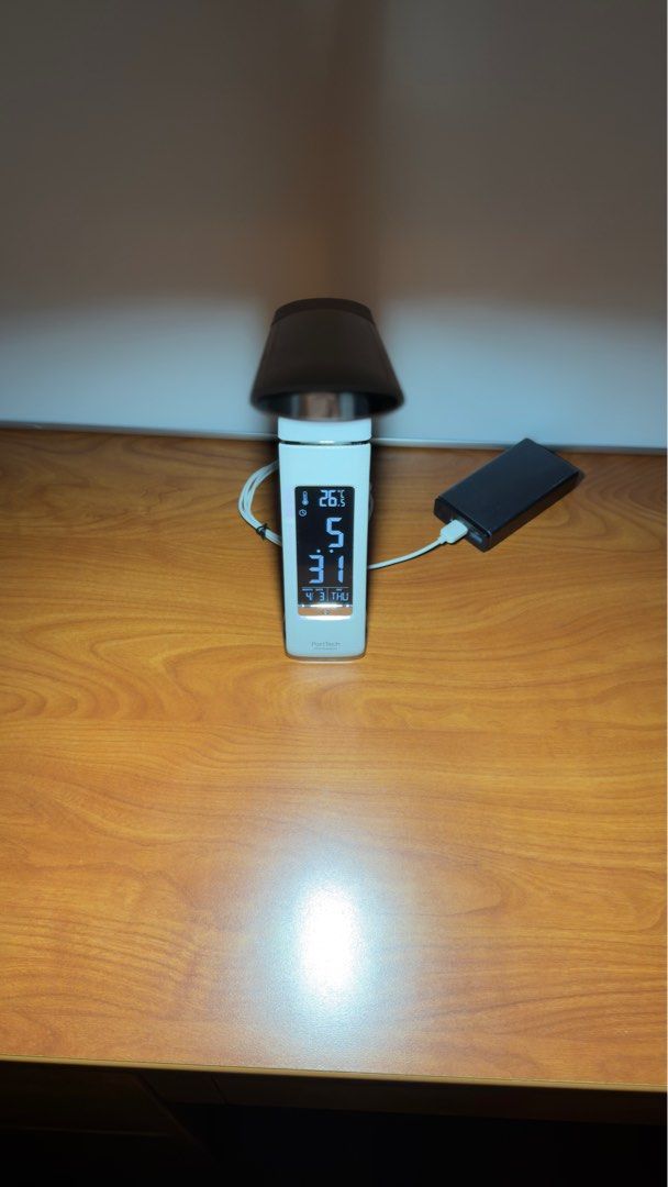 PortTech PTE H2008CG Stand Light LED Lamp (Category: Lighting) located in Binangonan. Submitted by c_r_i_s (Listing ID 1361642914, Image 3). Description: PortTech PTE H2008CG Stand Light Lamp With USB charging cable Power bank is not included 3 light illumination setting In excellent condition Newly replaced CR 2032 clock battery .