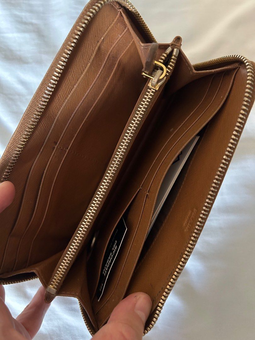 Prada Saffiano (Category: Luxury Bags & Wallets) located in Taguig. Submitted by alex_s. (Listing ID 1361647492, Image 3). Description: Prada Caramel Saffiano 💯 3,5k rfs decluttering slightly nego.