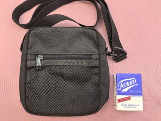 （分類：）位於 。 由 evisuzuki 提交（商品編號 1361710452，圖片 1）。簡介： 。