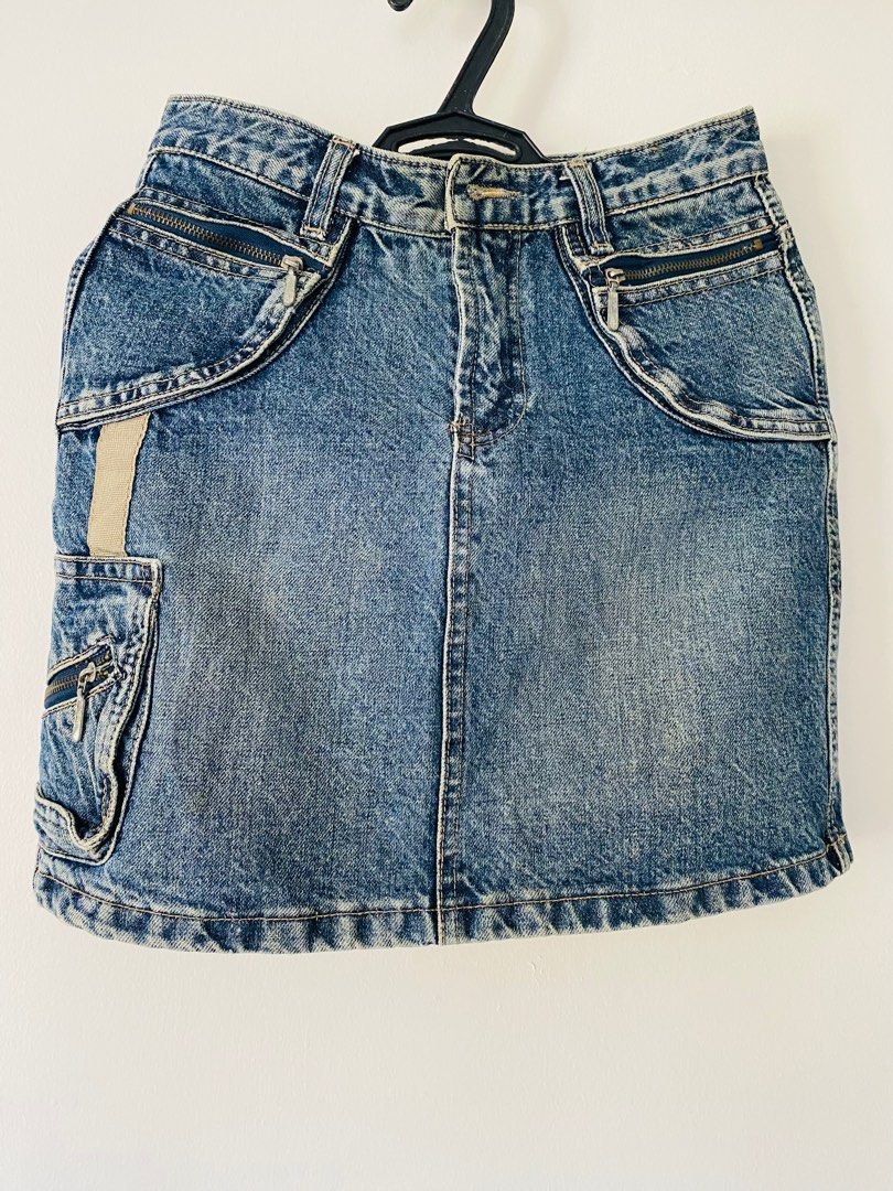 RU Jeans Denim Skirt | Small (Category: Skirts) located in Bacoor. Submitted by raredeals (Listing ID 1361736504, Image 1). Description: Waistline: 25 iinches Length: 15 & 1/2 inches.