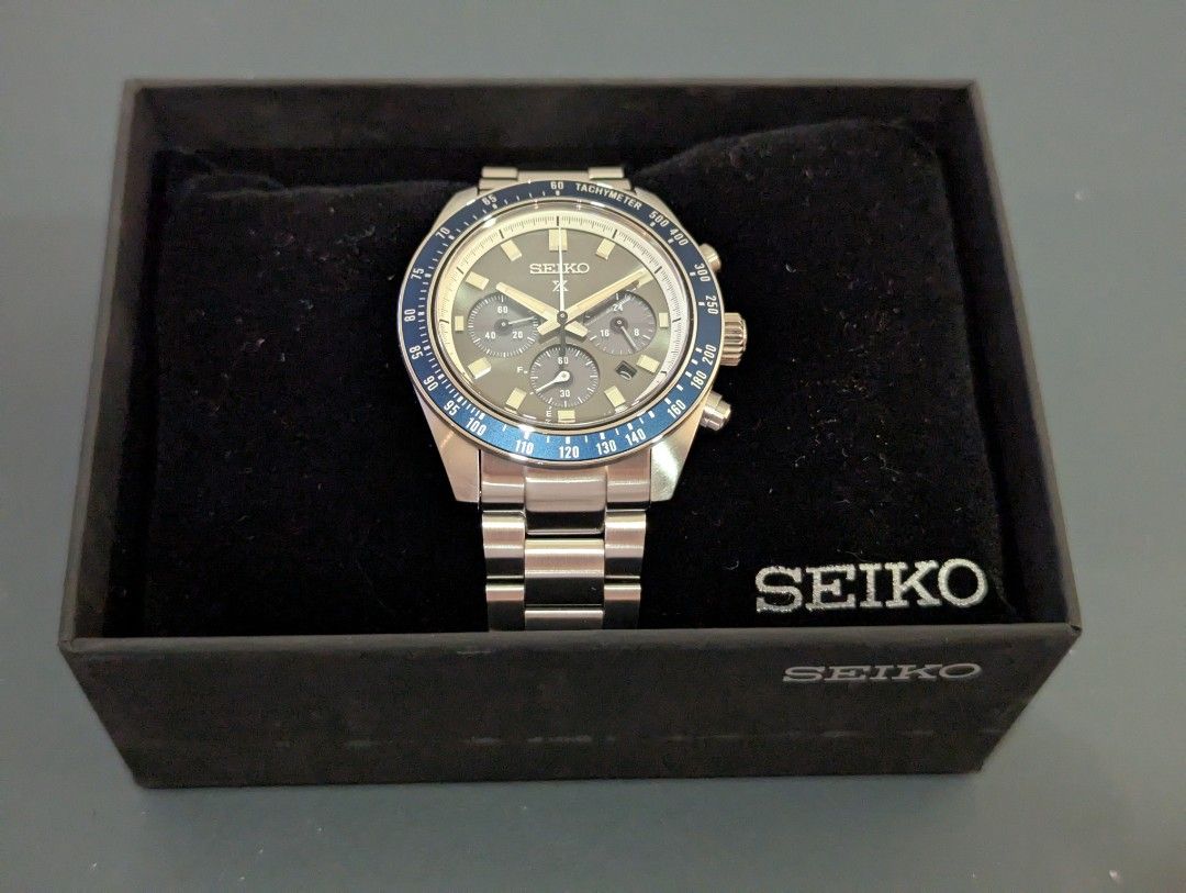 Seiko Prospex Speedtimer SSC939 Solar Chronograph (Category: Men's Watches) located in Quezon City. Submitted by nerd_herd (Listing ID 1359805781, Image 2). Description: •Design inspired by Seiko's 1969 Speedtimer, one of the world's first automatic chronographs •Powered by light energy - no battery change required •Chronograph measures up to 60 minutes of elapsed time in 1/5-second increments with split time measurement function •Date calendar •