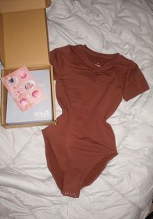 Sola Body Shortsleeve Shapewear in Teddy