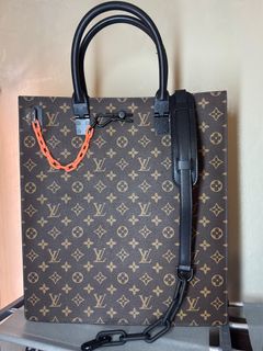 (Category: ) located in . Submitted by redmagcrea51390 (Listing ID 1361683458, Image 1). Description: .