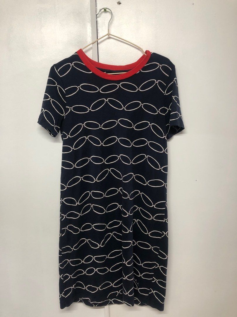 Tory Burch Michaela Chain- Print Dress (Category: Luxury Apparel) located in Cagayan de Oro. Submitted by nicethriftedthings (Listing ID 1361669388, Image 2). Description: First pic not mine. For reference only and belongs to its rightful owner In good condition Color rate: 8.5/10 Can fit S-M.