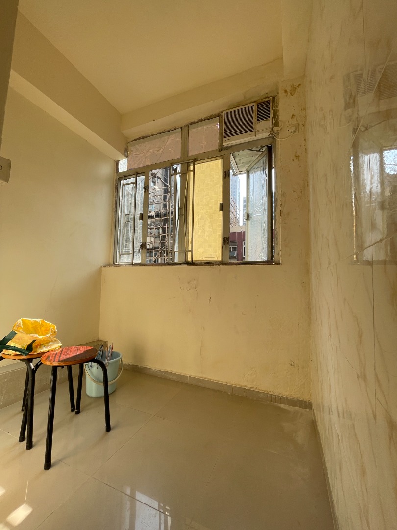 No commission. One-bedroom apartment in Mong Kok. Convenient transportation.63437993573378111