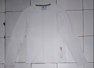 (Kategori: ) berada di . Dikirim oleh limasaudarastore (ID iklan 1366491610, Gambar 1). Deskripsi: .