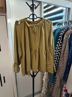 (Category: ) located in . Submitted by tyaa4preloved (Listing ID 1366464586, Image 1). Description: .