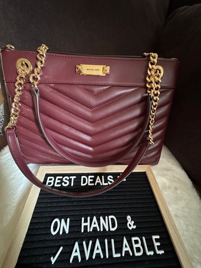 Brand new MK bag (Category: Shoulder Bags) located in Paranaque City. Submitted by markkann (Listing ID 1366432062, Image 2). Description: Michael Kors Whitney Quilted Shoulder bag Gold hardware Brand new, on hand, original Purchased from the US.