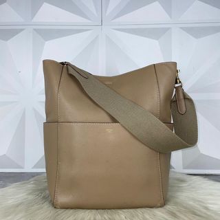 (Kategori: ) berada di . Dikirim oleh bagsie.vintage (ID iklan 1366466329, Gambar 1). Deskripsi: .