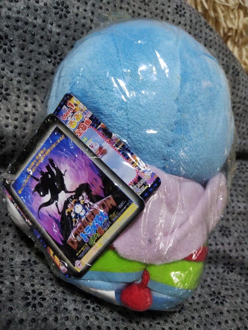 Doraemon and the Knights on Dinosaurs 1987 (Category: Vintage Collectibles) located in Baguio. Submitted by aza02 (Listing ID 1366381090, Image 2). Description: .