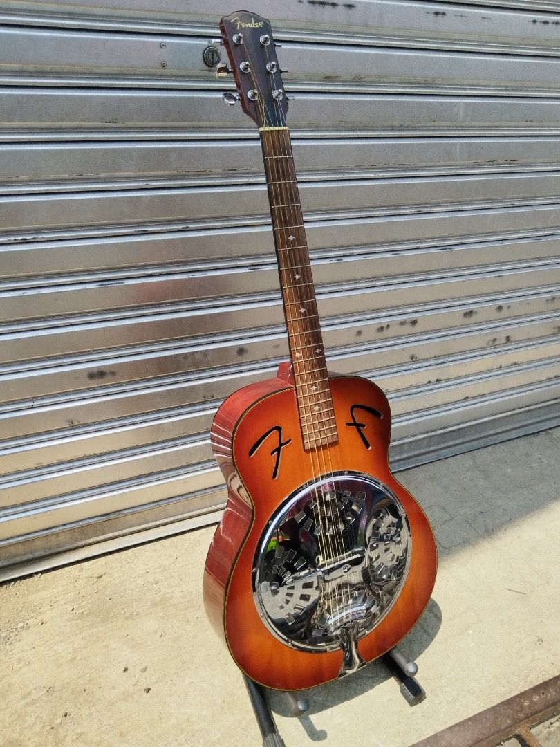 Fender Resonator Guitar (Category: Musical Instruments) located in Baguio. Submitted by kikay_moto (Listing ID 1366441994, Image 1). Description: .