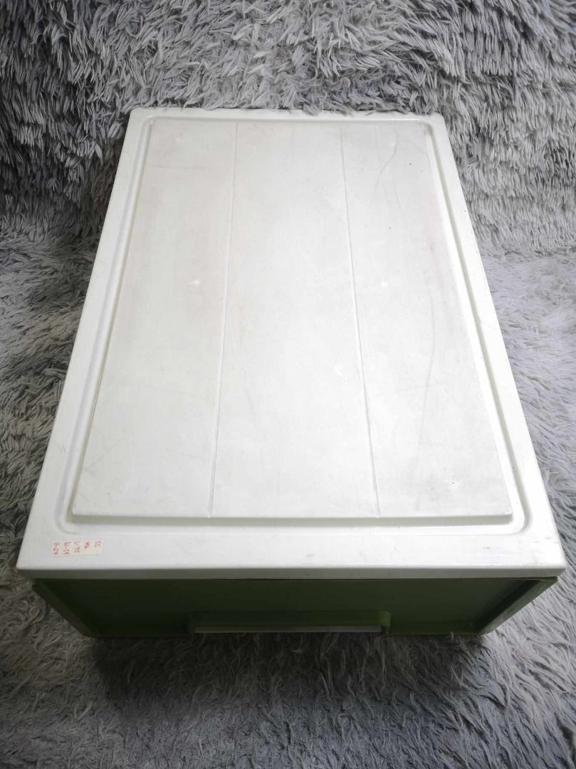 Hard Plastic Drawer Storage Box (Category: Storage Boxes & Baskets) located in Santa Cruz. Submitted by jmy_surplus.2 (Listing ID 1366400043, Image 3). Description: Size ; Color ; Green Type ; Storage Brand ; No brand Material ; Plastic Style ; Plastic Storage MK JMY 1.