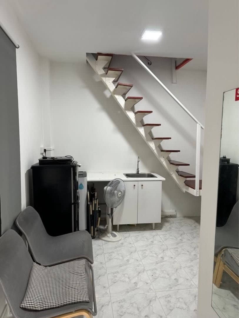 (Category: ) located in . Submitted by jannn16 (Listing ID 1366517510, Image 1). Description: .
