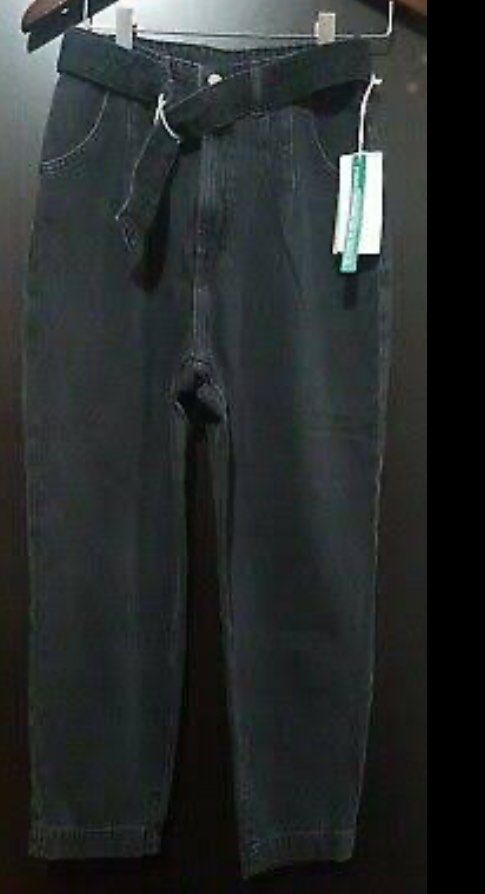 H&M Conscious High waist Jeans (Category: Jeans) located in Pasig City. Submitted by preluvde (Listing ID 1366520224, Image 1). Description: New with tags! Super cute Size: 42 fits 30-31.