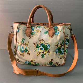 (Category: ) located in . Submitted by vintagebrandedstore (Listing ID 1366377044, Image 1). Description: .