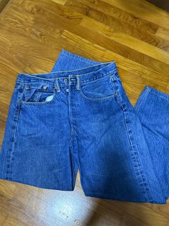 (Category: ) located in . Submitted by collectively (Listing ID 1366503028, Image 1). Description: .