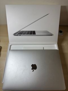 美品】MacBook Air 2019 i5/16GB/256GB GRAY - ノートPC卸売り