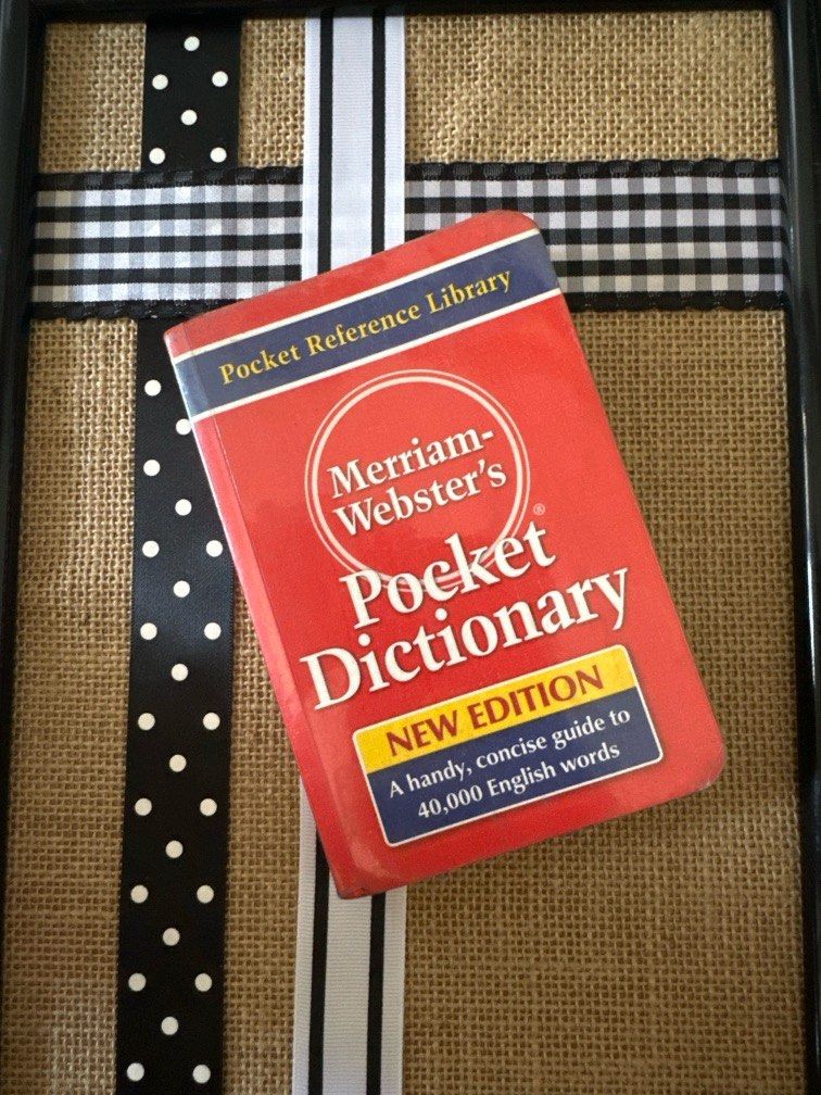 Merriam Webster’s Pocket Dictionary (Category: Textbooks) located in Makati City. Submitted by twodoxies (Listing ID 1366403516, Image 1). Description: .