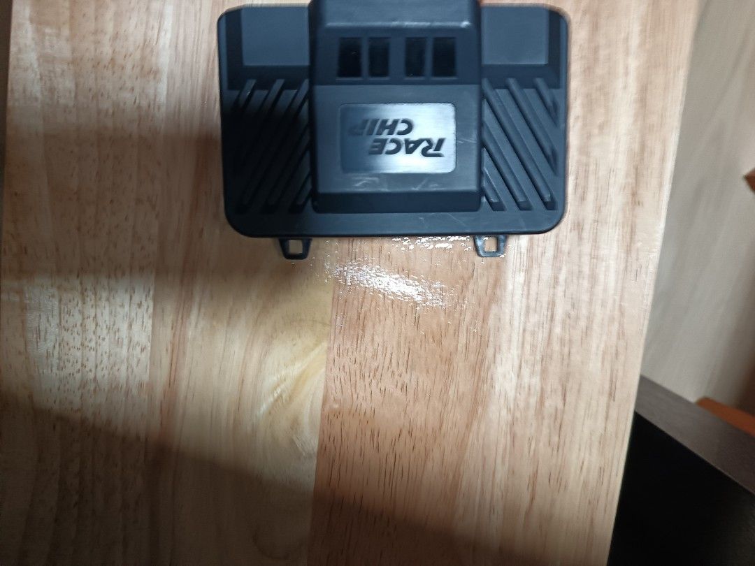 Racechip bluetooth version （分類：改裝、內外零件）位於 Hong Kong。 由 patrickcykwan 提交（商品編號 1366515759，圖片 1）。簡介： Racechip bluetooth. 1 pcs cable for benz m274 engine. 1 pcs dummy plug 1pcs for benz m274 or Q50 2.0t。