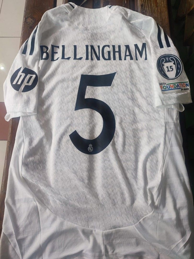 Real Madrid home player nameset Bellingham with patches 24/25 jersey (Category: Activewear) located in Singapore. Submitted by sgapparel (Listing ID 1366450252, Image 1). Description: jersey comes with tagged material:drifit size s m l xl Item send using register mail takes 2-3 working days.