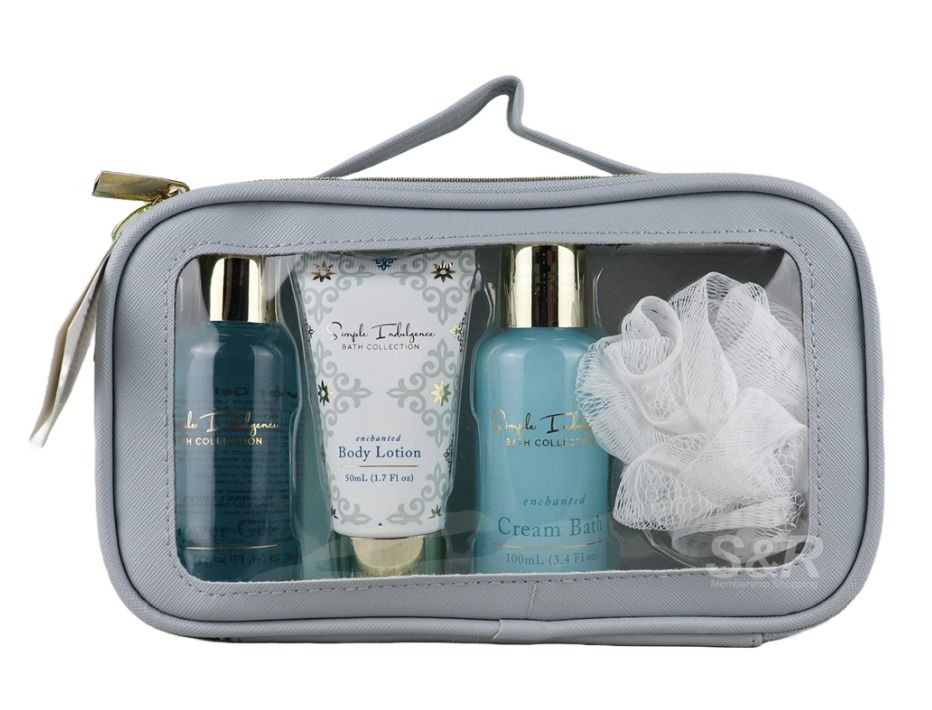 Simple Indulgence Bath Collection Clear Window Pouch (Category: Bath) located in Manila. Submitted by memorylanestore (Listing ID 1366443822, Image 1). Description: Conveniently store your bath essentials in this transparent, waterproof pouch. Indulge in a refreshing bath experience with this luxurious bath collection. Brand New..