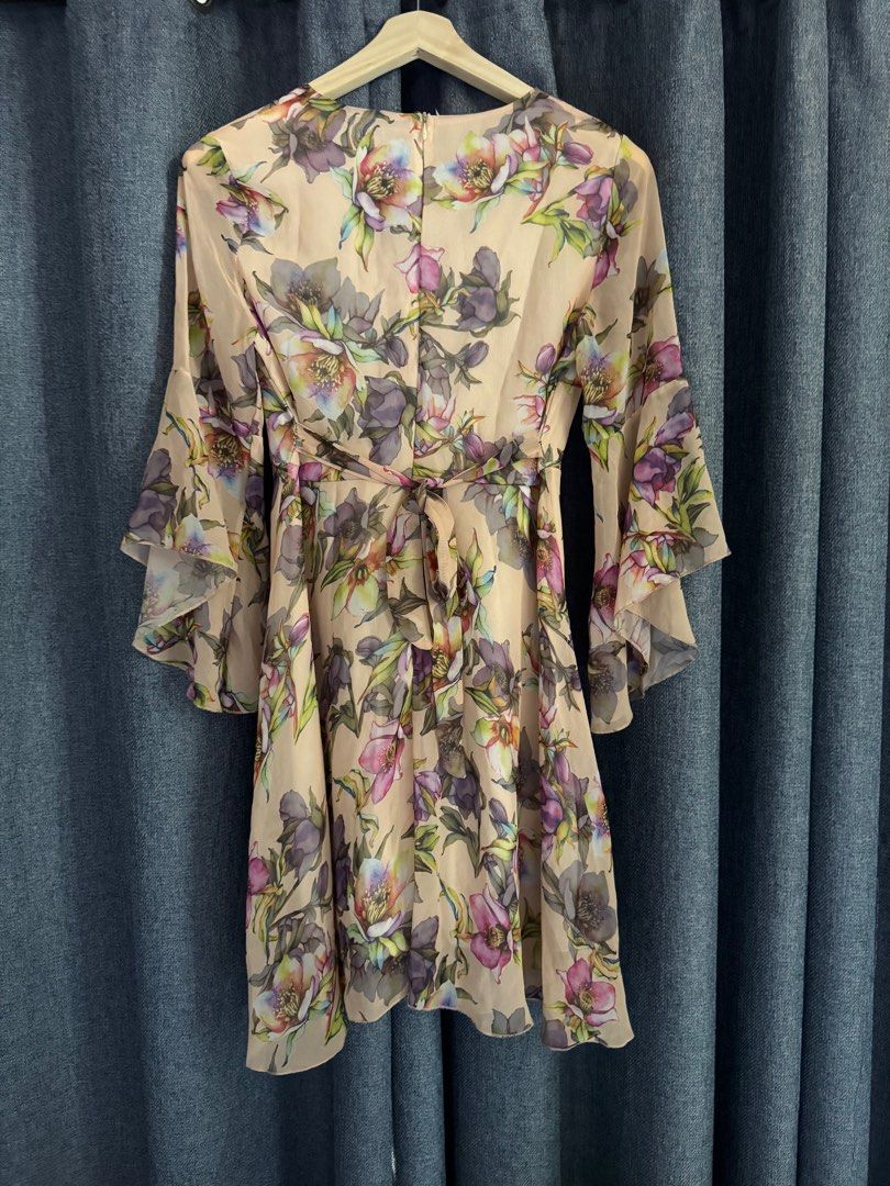 Summer floral fairy vneck lightweight chiffon korean style mini dress,  Women's Fashion, Dresses & Sets, Dresses on Carousell