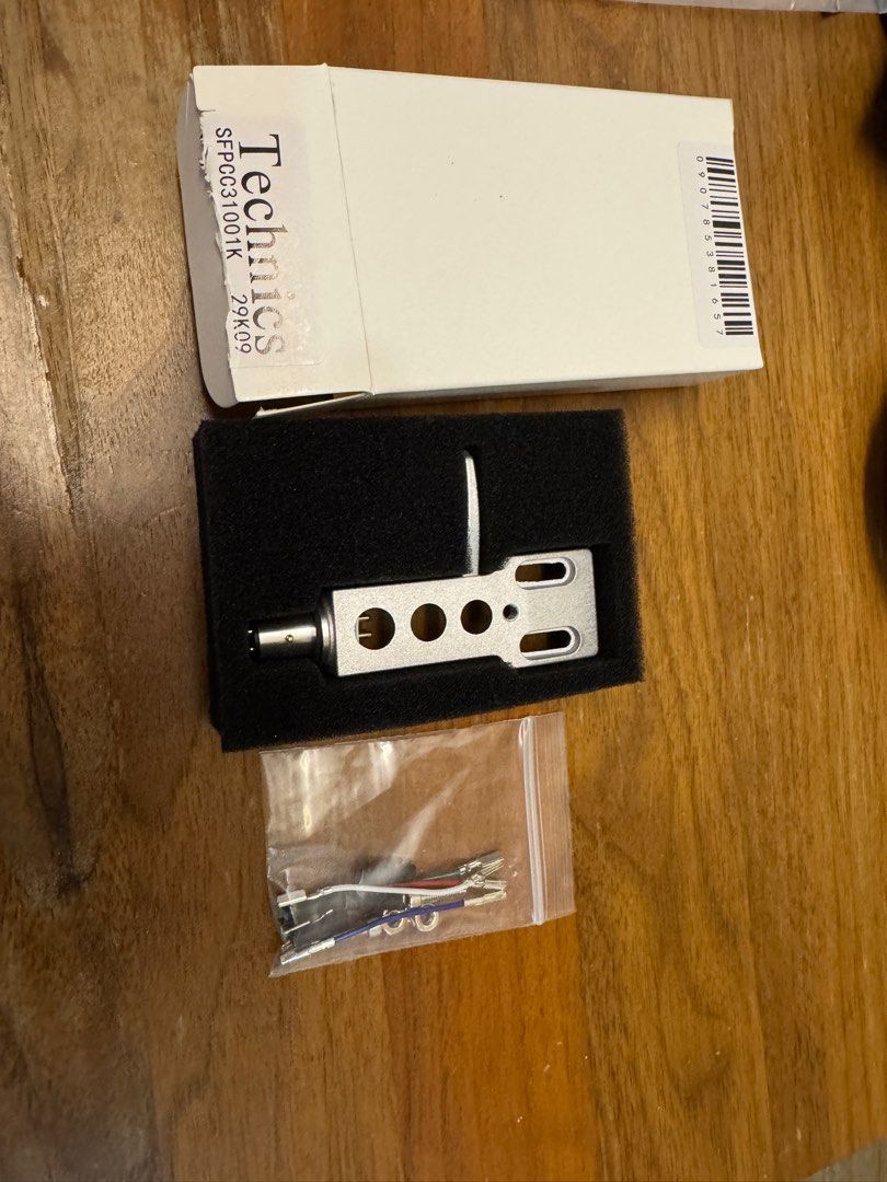 Technics Headshell (Category: Other Audio Equipment) located in Singapore. Submitted by franlu (Listing ID 1366423813, Image 1). Description: Come the the wires for cartridge..