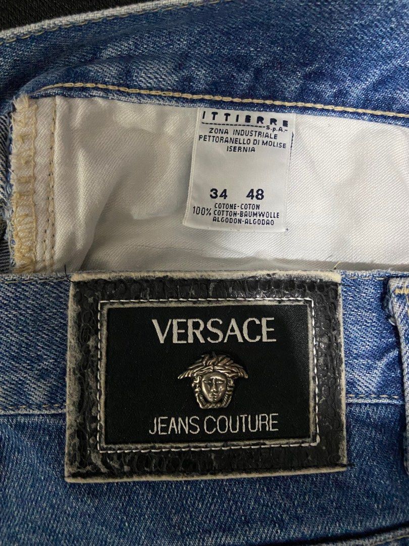 Versace Jeans Couture Blue Denim (Category: Jeans) located in Manila. Submitted by lemuelrams (Listing ID 1366493797, Image 3). Description: Versace Jeans Couture (Straight Fit) W: 31 “ L: 40.5” Hem: 8” ~ Still in pristine condition💎 ~ No issue ~ Bought on US Y2K 📍Sampaloc, Manila can do meetup around manila / ship via J&T.