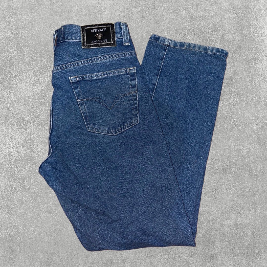 Versace Jeans Couture Blue Denim (Category: Jeans) located in Manila. Submitted by lemuelrams (Listing ID 1366493797, Image 1). Description: Versace Jeans Couture (Straight Fit) W: 31 “ L: 40.5” Hem: 8” ~ Still in pristine condition💎 ~ No issue ~ Bought on US Y2K 📍Sampaloc, Manila can do meetup around manila / ship via J&T.