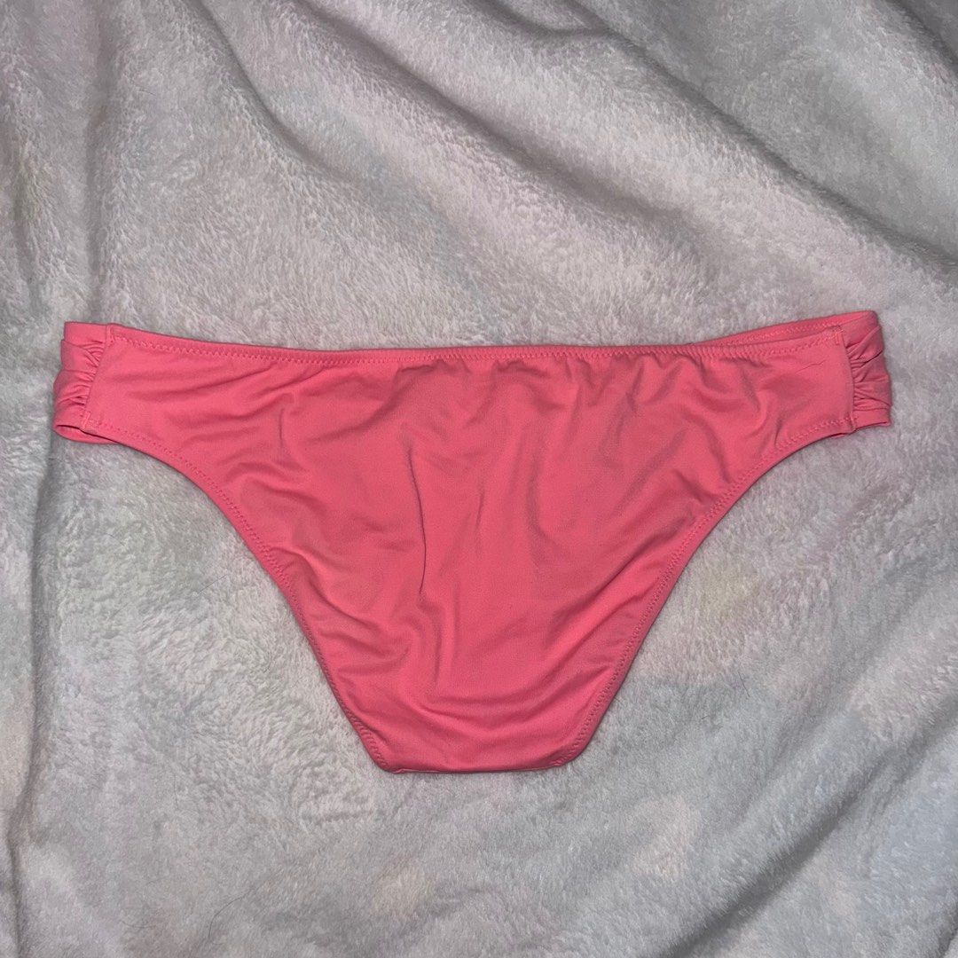 Victoria Secret Pink Bikini Bottoms (Category: Bikinis & Swimsuits) located in Bacoor. Submitted by annecaves (Listing ID 1366523717, Image 2). Description: .