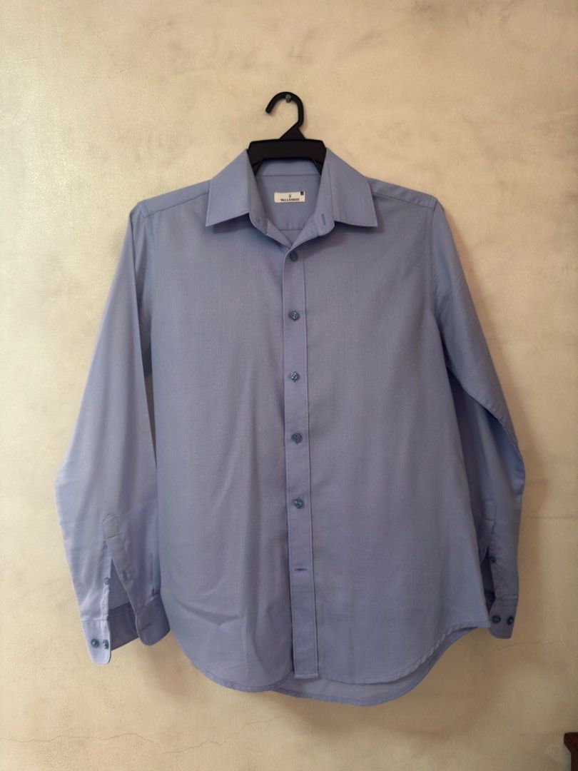 Wallstreet Longsleeve Medium (Category: Tshirts & Polo Shirts ) located in Las Pinas. Submitted by sirenwaveph (Listing ID 1366391404, Image 1). Description: Width 20.5 inches Length 30.5 inches Sleeves length 23.5 inches Shoulder width 17 inches.