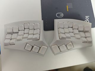 （分類：）位於 。 由 riverze 提交（商品編號 1366495177，圖片 1）。簡介： 。