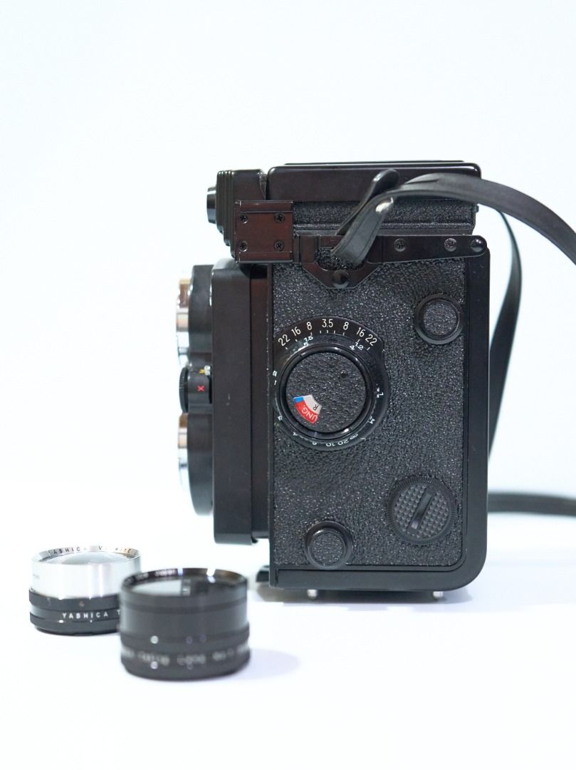 YASHICA MAT 124G TLR MEDIUM FORMAT FILM CAMERA BUNDLE (Category: Cameras) located in Quezon City. Submitted by flikeminks (Listing ID 1366504809, Image 3). Description: YASHICA MAT 124G TLR MEDIUM FORMAT FILM CAMERA BUNDLE Vintage compact TLR camera with fixed 80mm f/3.5 lens Cosmetics: 9/10; very minor signs of use (always used with leather case) Functionality: 10/10; light meter confirmed working Optics: 8/10; no fungus, no scratches, some noti