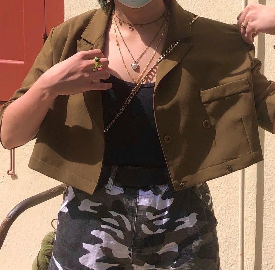 young hungry free cropped olive green blazer (Category: Coats, Jackets and Outerwear) located in Singapore. Submitted by elsawonggg (Listing ID 1366476072, Image 1). Description: worn a few times, but still looks brand new! meetups can be discussed :).
