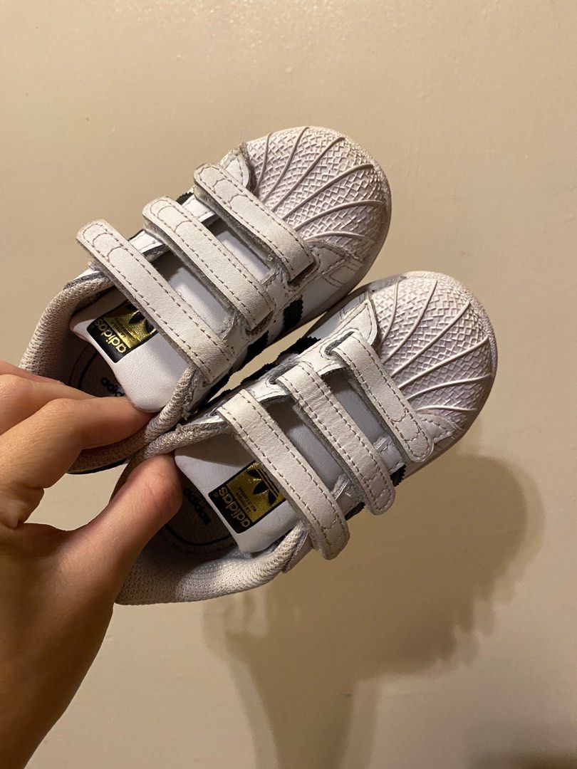 Adidas Superstar cf kids (Category: Babies & Kids Fashion) located in Davao. Submitted by hi_everythingmustgo (Listing ID 1361881254, Image 2). Description: Adidas Superstar cf for kids/toddlers/baby used 8/10 condition, no box Size: US 7K; UK 6.5K RFS: outgrown.