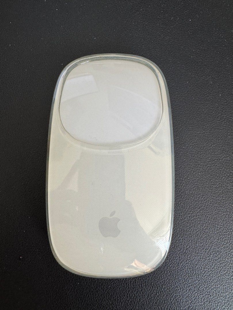 Apple magic mouse with issue (Category: Mouse & Mousepads) located in Manila. Submitted by hmbrmrn (Listing ID 1361793430, Image 1). Description: ❗️Issue: not charging I don’t know why, but you can have it checked and repaired at greenhills or any repair shop. Still comes with the box and lightning cable.