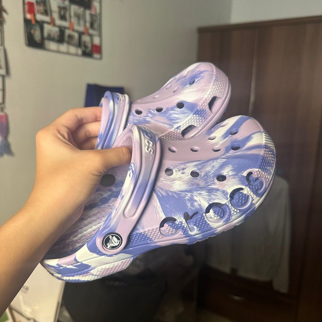 Authentic Crocs Baya Marbled Clog in Lavender (Category: Slippers and slides) located in San Pedro. Submitted by saabflo (Listing ID 1347652105, Image 1). Description: • Crocs Baya Marbled Clog in Lavender Multi • Size: M5W7 • Never been used. • Money back guarantee if proven fake! • RFS: Purchased the wrong size. .