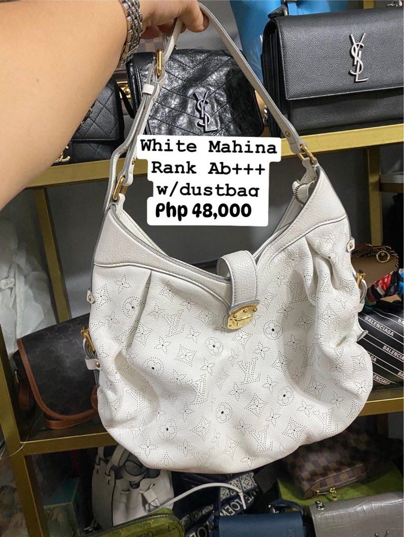 Authentic Lv Mahina Shoulder bag (Category: Luxury Bags & Wallets) located in Quezon City. Submitted by jhaediah (Listing ID 1361889399, Image 1). Description: with dustbag rank Ab ++ Original preloved code: 29.